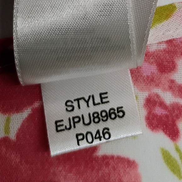 Emma James Two-piece Blouse Sz 8P Pink Floral Pleated Button Down F-4 - Picture 16 of 16
